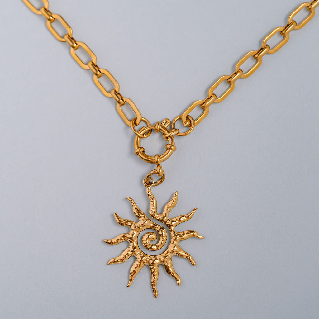 Medium square shaped chain with spring clasp and swirl sun