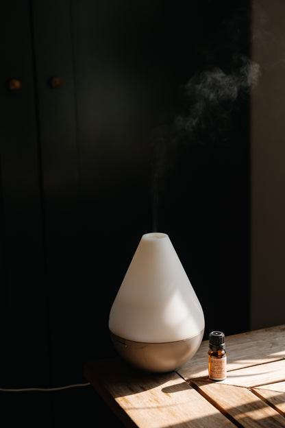 Velvet Vixen Fragrance Oil - Oud Wood, Dark Vanilla & Bergamot
