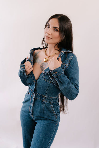 Knotted chain with spring clasp and large removable heart