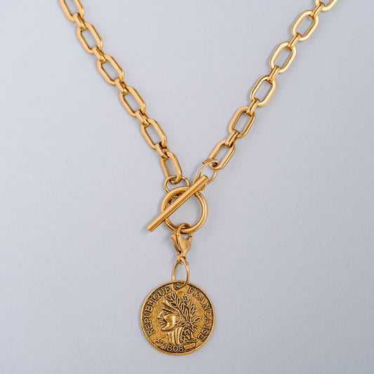 Large square shaped chain with OT clasp and removable coin