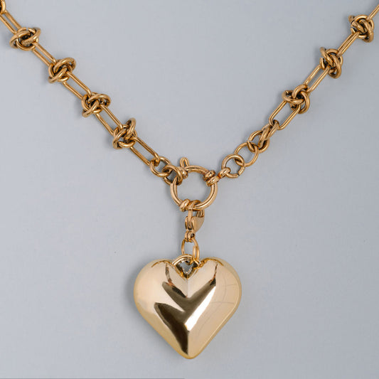 Knotted chain with spring clasp and large removable heart