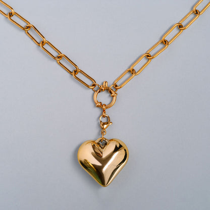 Thick paperclip chain with spring clasp and large removable heart