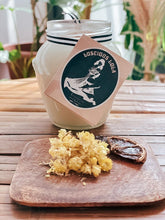 Load image into Gallery viewer, Luscious Lola Candle - Lemongrass &amp; Ginger
